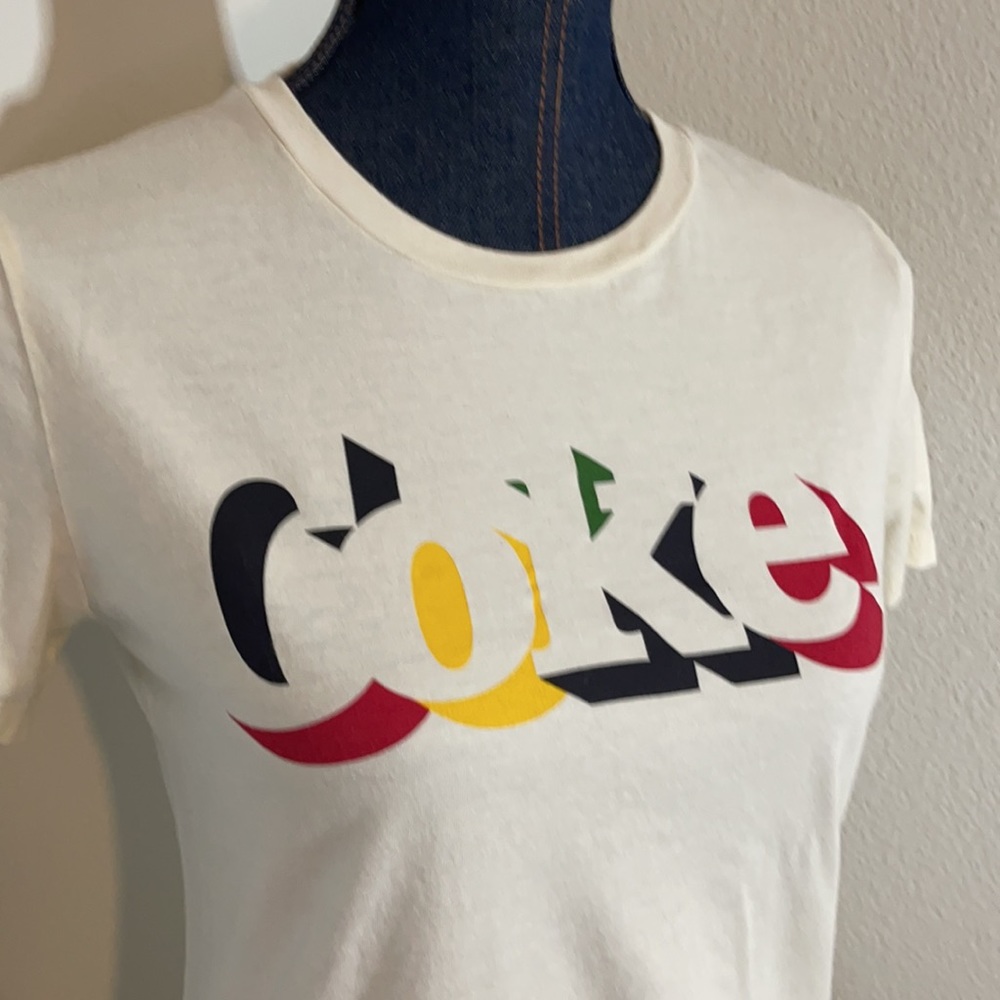 Coca Cola short sleeve T-shirt. - Picture 2 of 3
